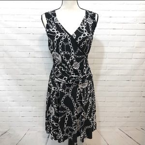 🌸3/$25 Jennifer Lopez Sleeveless Black & White Chain Link Print Wrap Dress